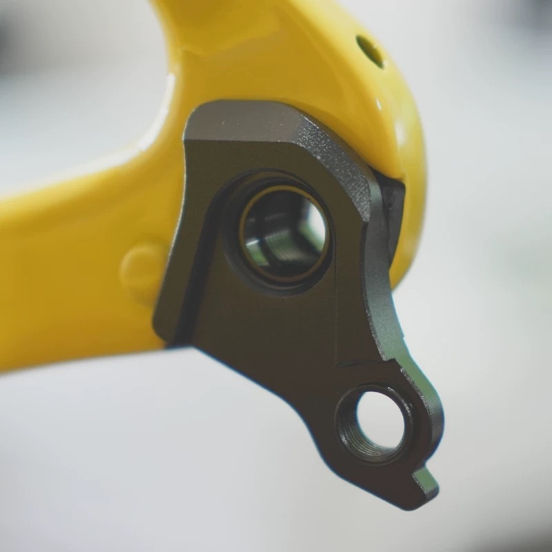 ユニバーサルディレイラーハンガーUDH MTBリアドロップア - Derailleur Hanger Direct のレビューと価格